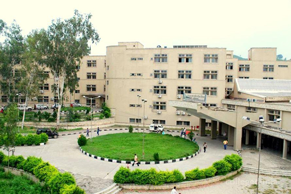 टांडा में हिमकेयर कार्ड बंद, मरीजों की बढ़ी परेशानी