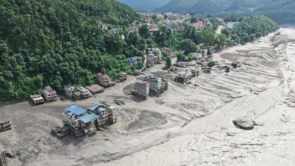 नेपाल के त्रिशूली में 350 लोगों का रेस्क्यू, कई भारतीय शामिल, अब तक 475 मौतें