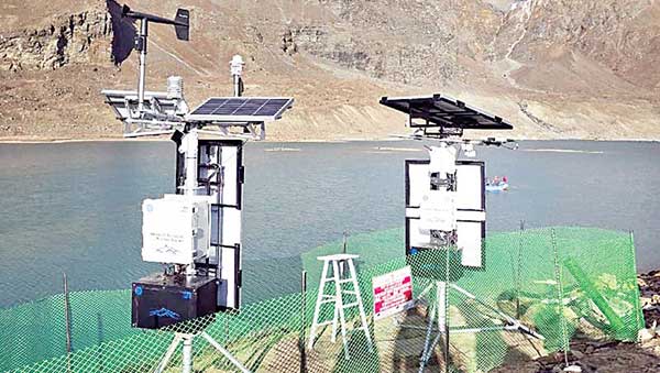 घेपन झील पर देश की पहली बाढ़ चेतावनी प्रणाली स्थापित
